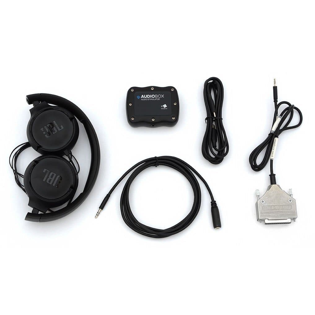 g.AUDIObox, kulaklık ve bağlantı kablolarıyla